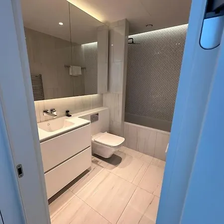 Del Mar Beachfront 3 Bedroom 'a' Apartmán