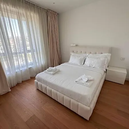 Del Mar Beachfront 3 Bedroom 'a' *