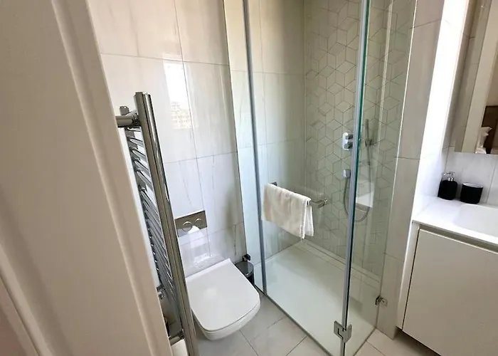 Del Mar Beachfront 3 Bedroom 'a' Lemesos