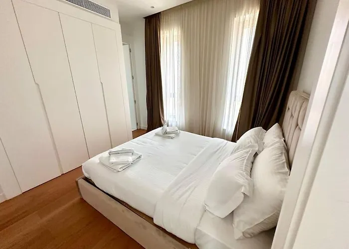 Del Mar Beachfront 3 Bedroom 'a' * Lemesos